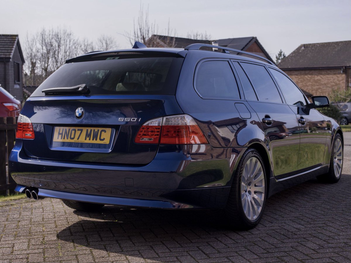 gsmales's tweet image. The ultimate wolf in sheep’s clothing? A BMW 550i SE Estate in Deep Sea Ocean Blue has to be at the top of the list. Comfort, climate control seats and soft-close doors just add to the restrained luxury masking that huge power.

#BMW #ModernClassics #ClassicCars #2000s