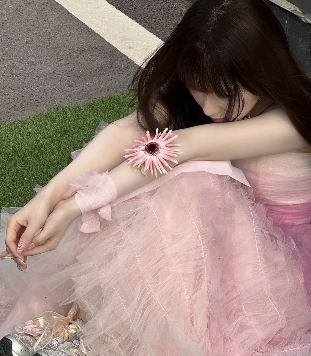 🩷🎀🩷 tweet media