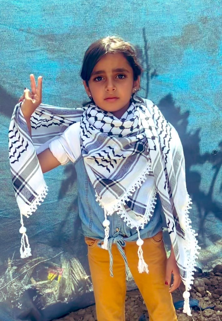 M a h a 𓂆 tweet media