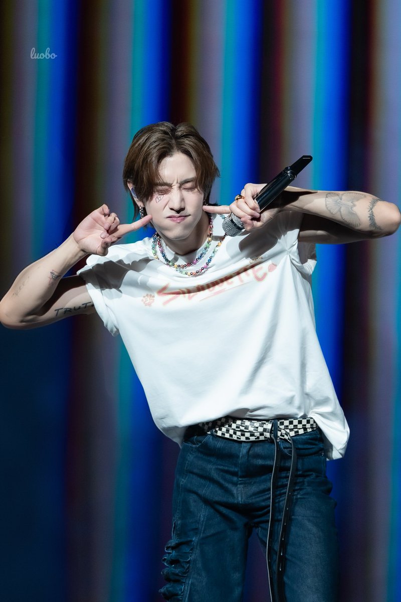 luobo0527's tweet image. Silhouette: The Shape of You
FANCON in MACAU

Hope to see you next time^_^

@marktuan 
#MarkTuan 
#段宜恩 
#Silhouette 
#MarkTuanTheShapeOfYou_Macau