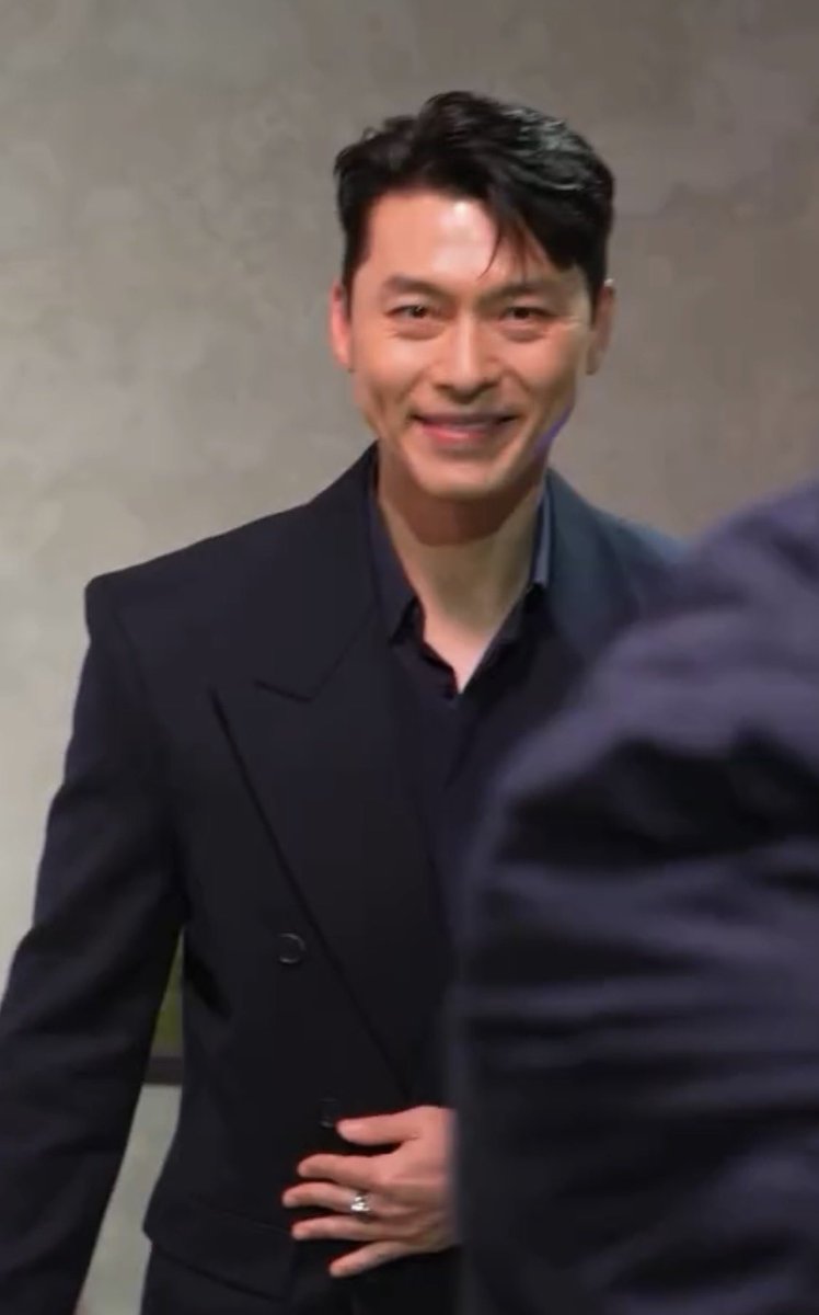 Auralis viipyy taivaalla🧚🏻 tweet media