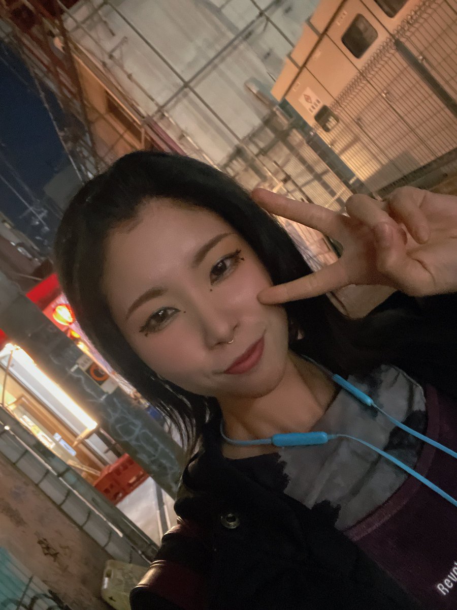 ロロ/さくら tweet media