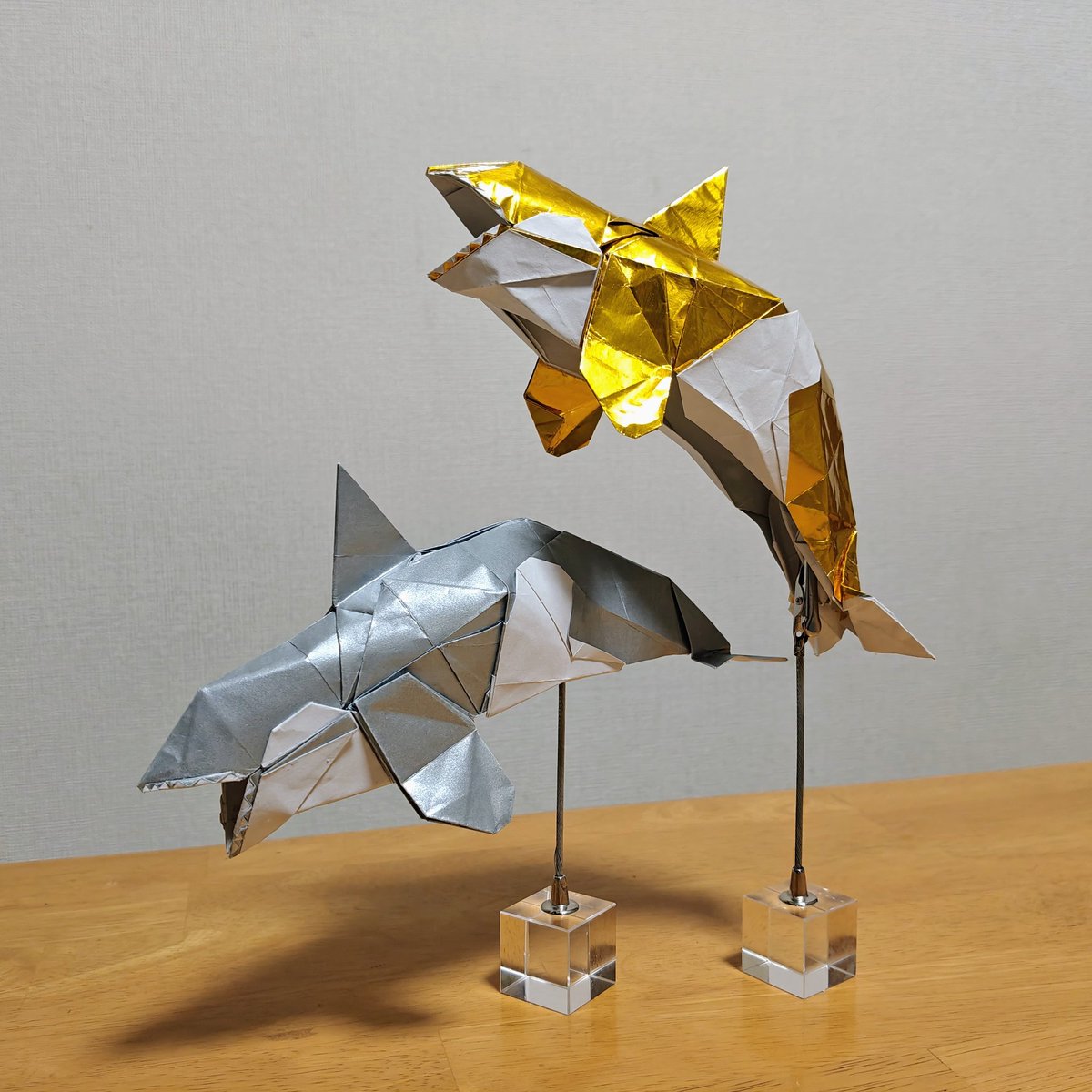 wa_origami's tweet image. シャチ2026ver
金と銀で折ってみた
#折り紙 #origami