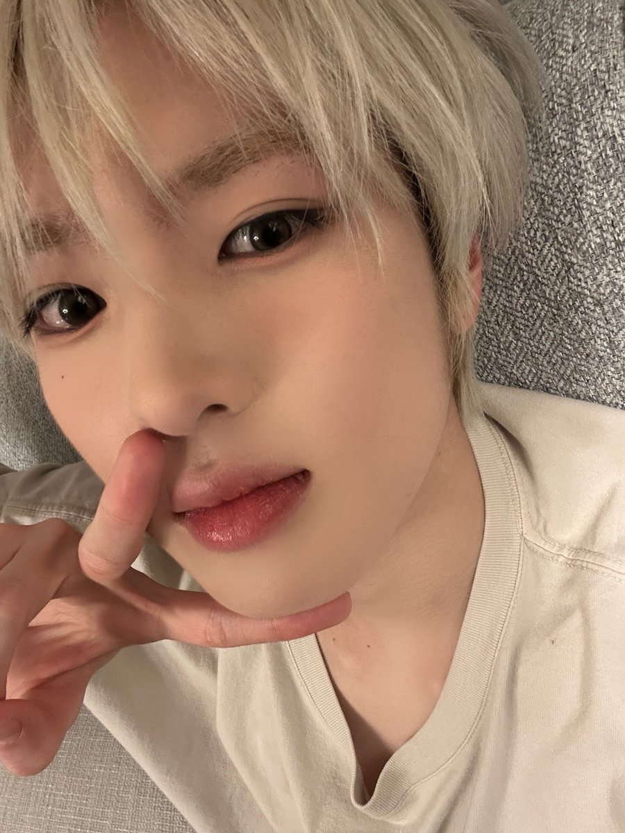 쿠≽^•༚•🎀≼ tweet media