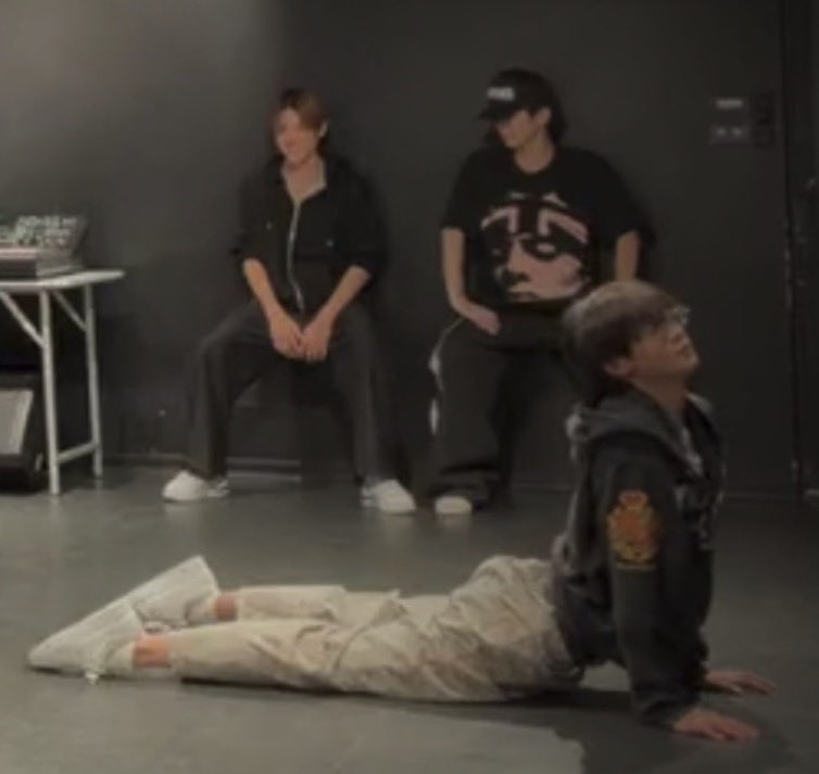 khαijeαw ☘︎ tweet media