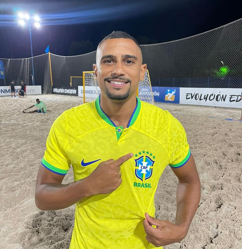 Mundo Azul 1983 tweet media