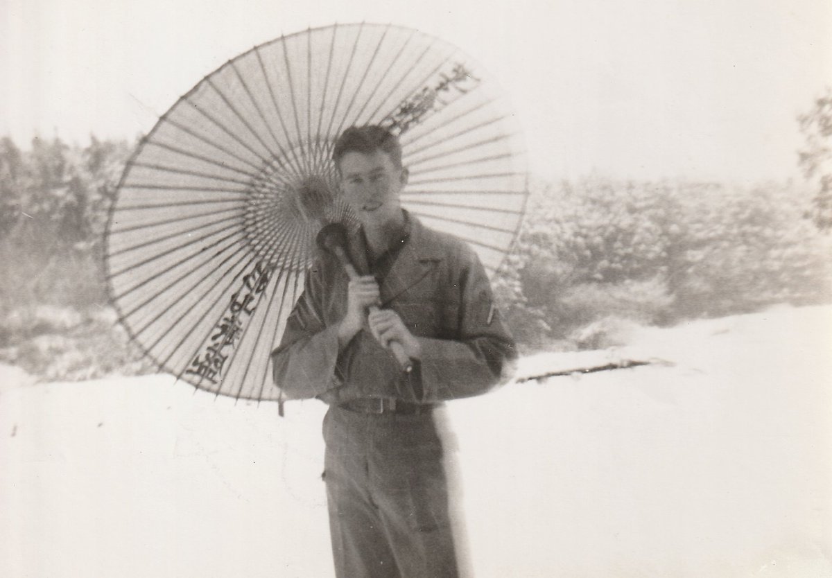 Whiteeee32's tweet photo. @g3m33 My Grandfather took a camera with him to Japan during the Korean war. He was there for 18 months and was treated incredibly respectfully considering Japan was militarily occupied by the Americans so I've always respected Japanese for that https://t.co/buHJvv0lI3