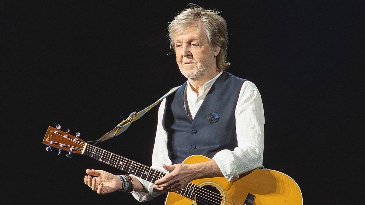 Closer Weekly tweet media