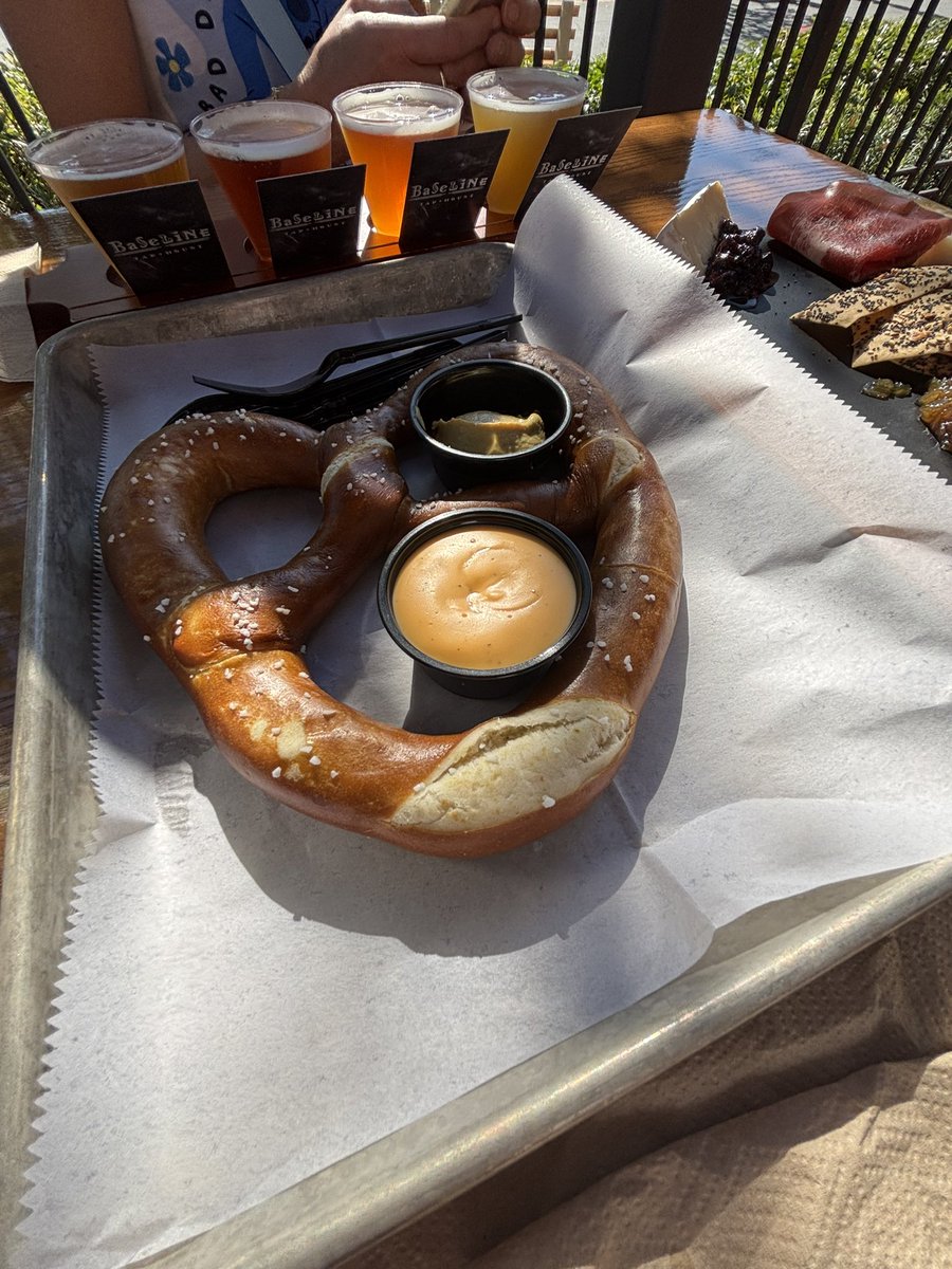 SeafoamSafari tweet media