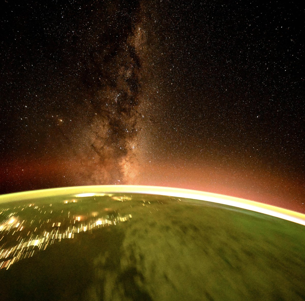 car merchant tweet media