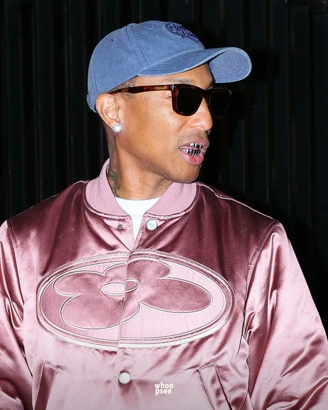 iLissaNJ's tweet image. JAY-Z was photographed leaving a Louis Vuitton building with Pharrell Williams in Paris  
#Jayz #Pharrell #Paris #LouisVuitton