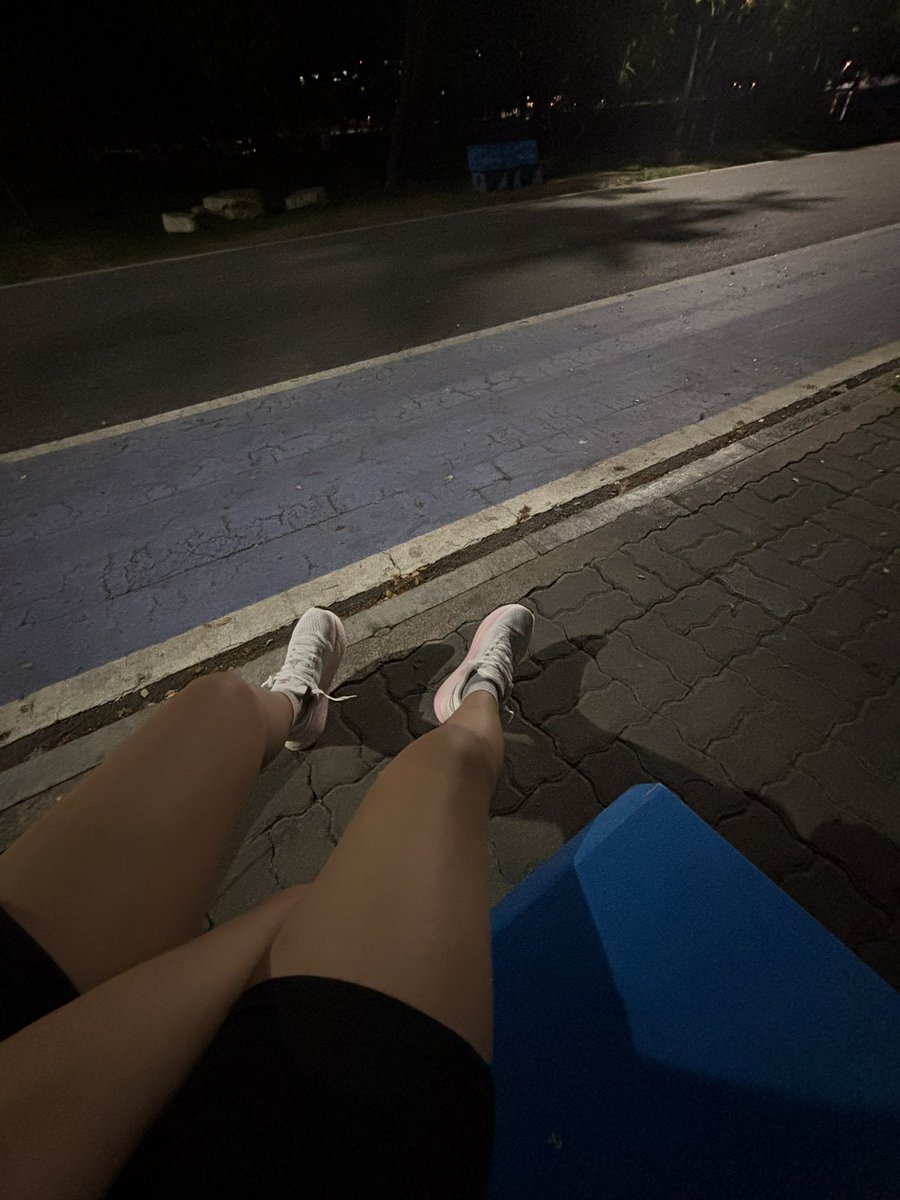 หิวตลอด👄✨ tweet media