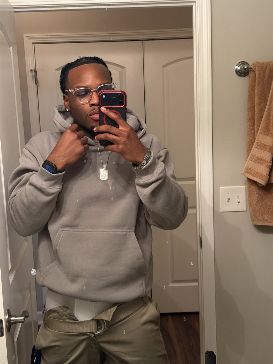 𝙃𝙐𝙉𝘾𝙃𝙊🥀 tweet media