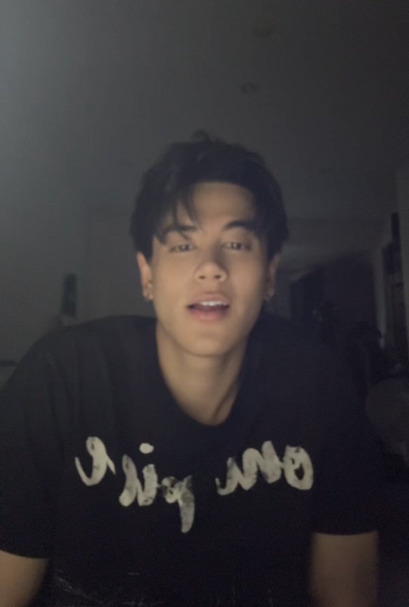 UltimateTroop tweet media