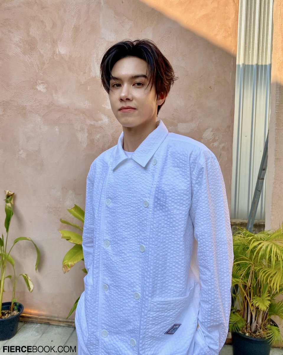 Fiercebook tweet media