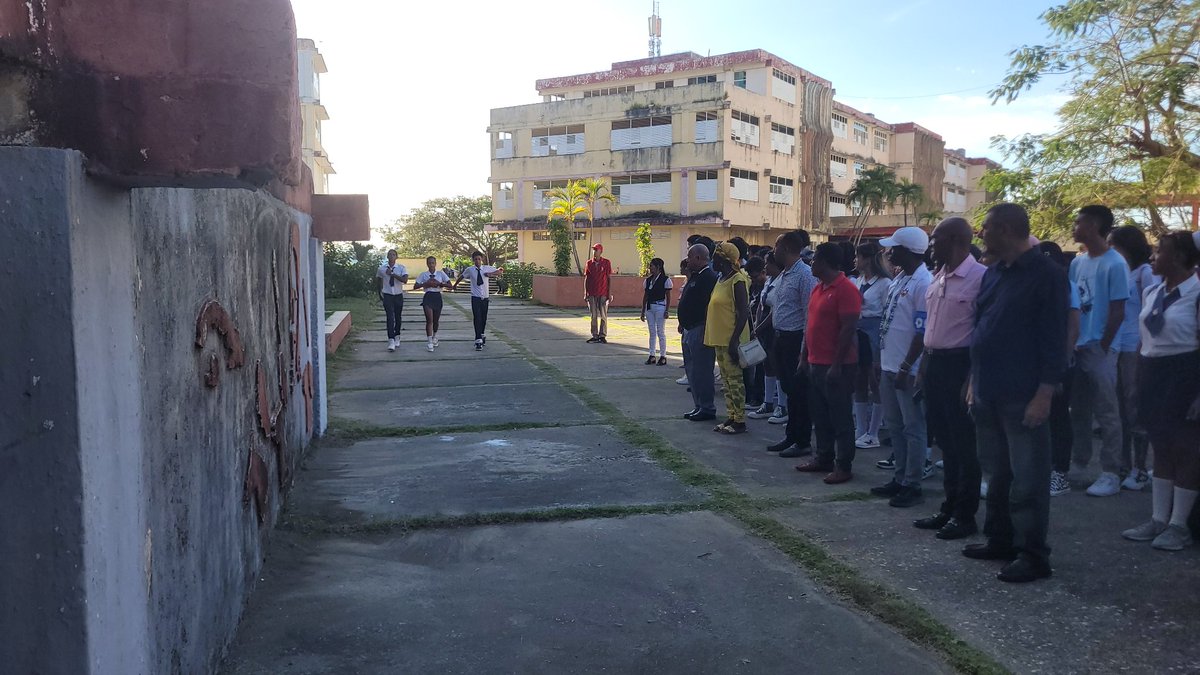 Hermosa celebración en el <a href="/ipvceguantanamo/">Ipvce José Maceo Guantánamo</a> por el aniversario de la <a href="/UJCdeCuba/">UJC de Cuba</a> y la <a href="/OPJMCuba/">OPJM Cuba</a> . Felicidades queridos jóvenes y pioneros!!! <a href="/Educa_Gtmo/">Dgeap Guantánamo Cuba</a> <a href="/CubaMined/">MINED</a> <a href="/yoeaberob1/">Yoel Perez Garcia</a> @lien