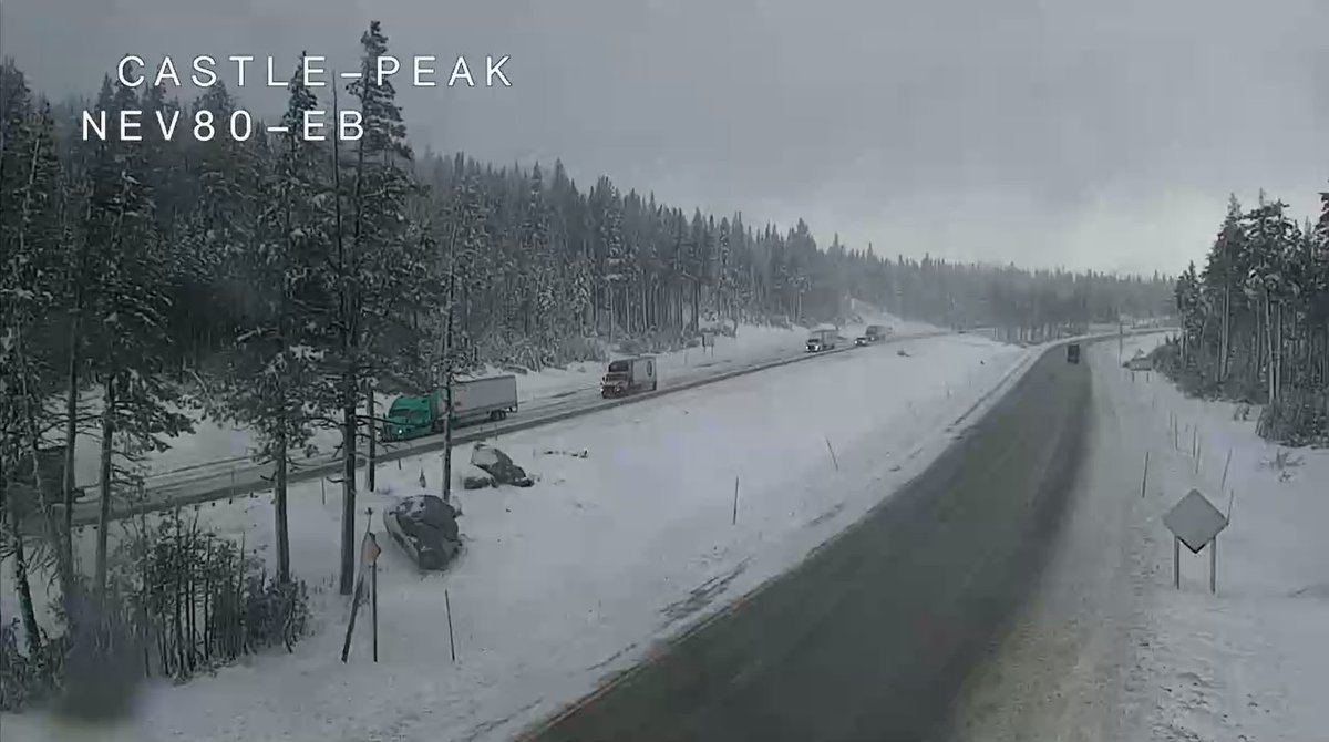 CaltransDist3's tweet image. Chains controls are still up along I-80 this morning. Take it slow and check #QuickMap for any updates. 

As of 7:45 a.m.
EB (R2) Kingvale to Truckee, WB Donner Lake Interchange to Rainbow. Trucks: Turning all single pulling doubles at Applegate and DLI.