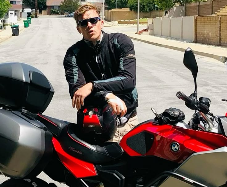 archivewarren's tweet image. i dont ever get tired of this picture either #warrentwt