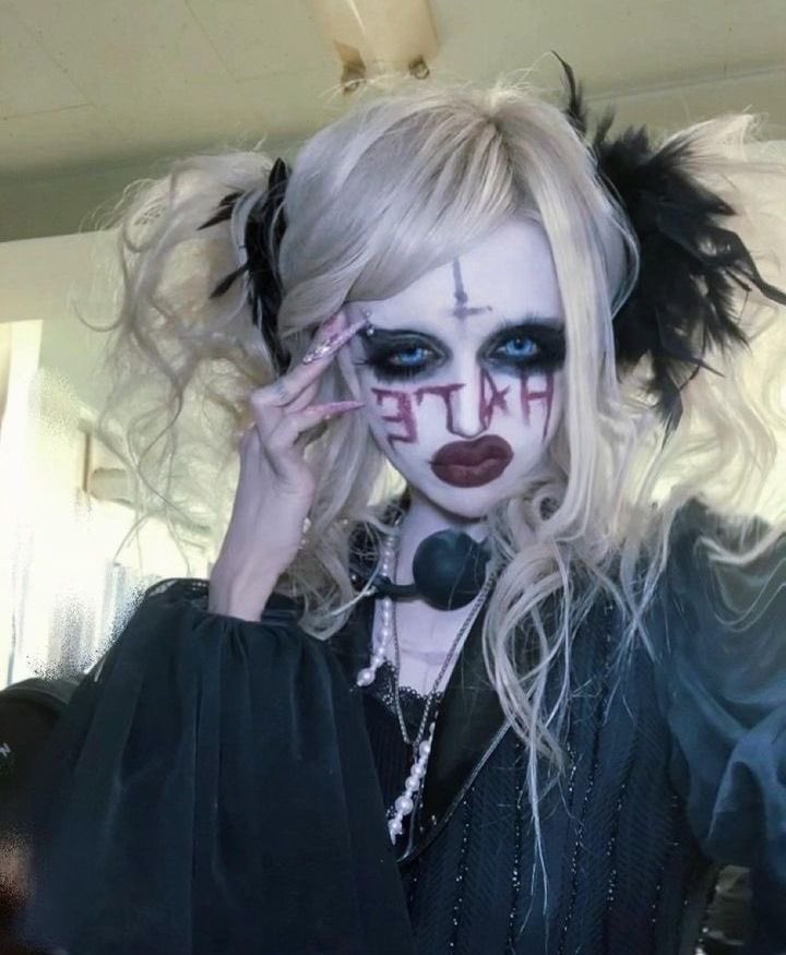 ( ´ㅅ`)；　ame tweet media