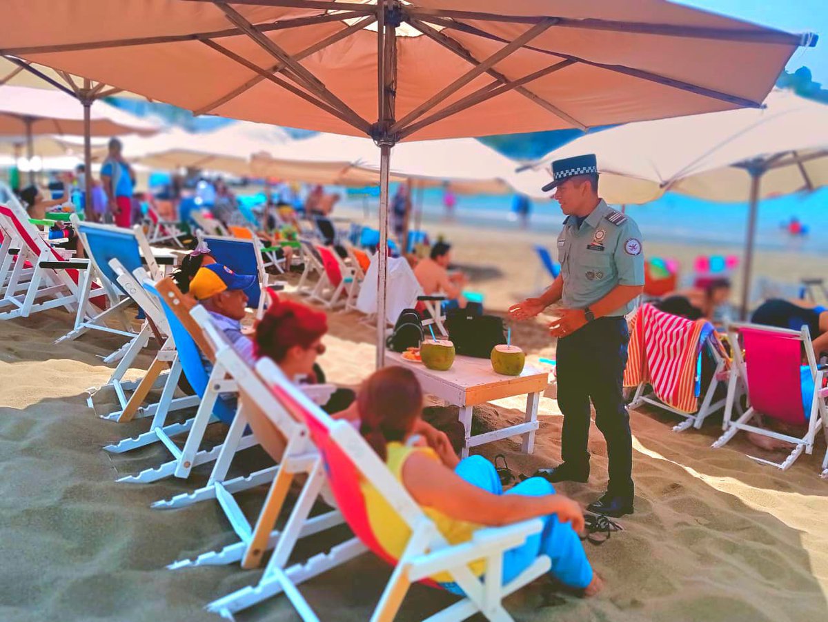 GN_MEXICO_'s tweet image. En playas y centros comerciales de Manzanillo, #Colima, integrantes de la #GuardiaNacional realizan recorridos de proximidad y seguridad con el objeto de brindar seguridad y orientación a los turistas nacionales y extranjeros que visitan el estado. #LaGuardiaNacionalEstáContigo