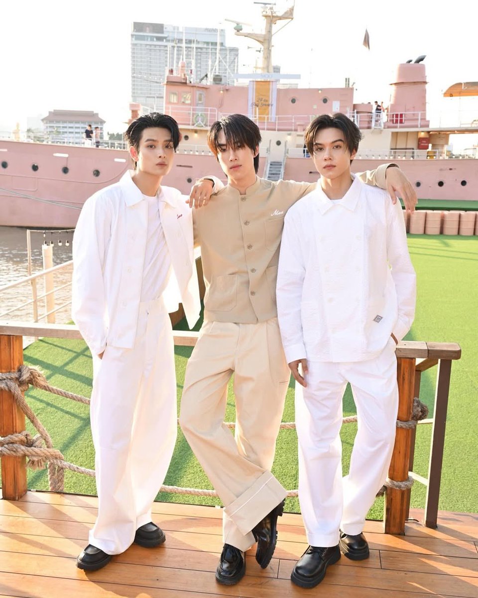 924 Hours ♡ tweet media