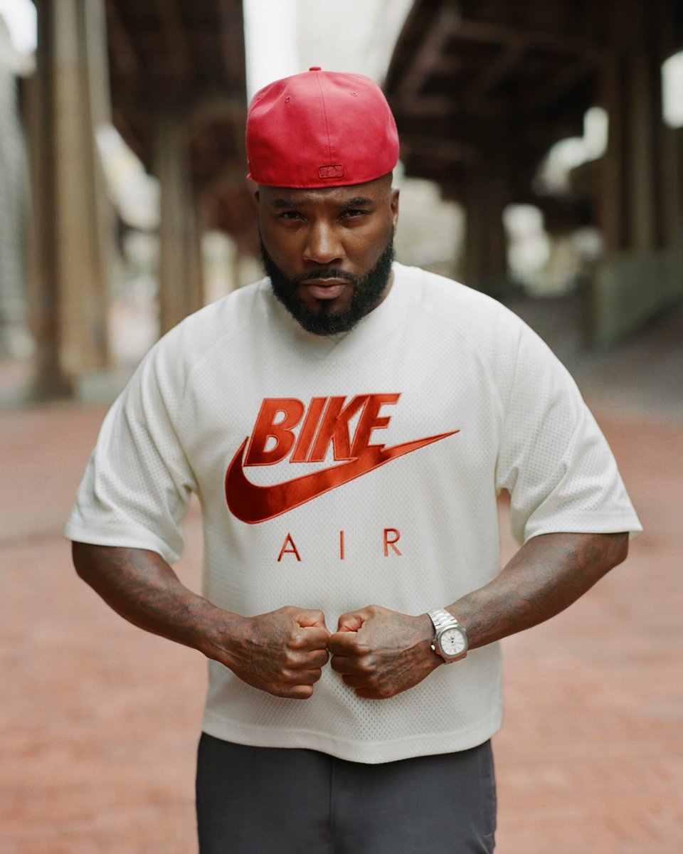 SOLELINKS's tweet photo. Bike Air Summer 2026 Lookbook
https://t.co/TLIh0nCLR1 https://t.co/BCLSEHm86x
