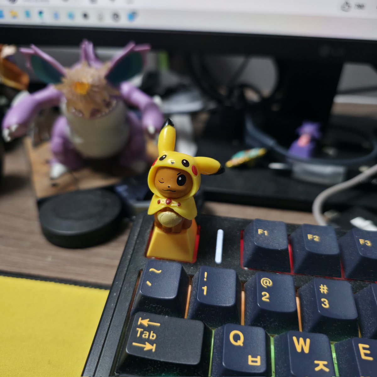 🐗 괴인 뿔엄니 tweet media