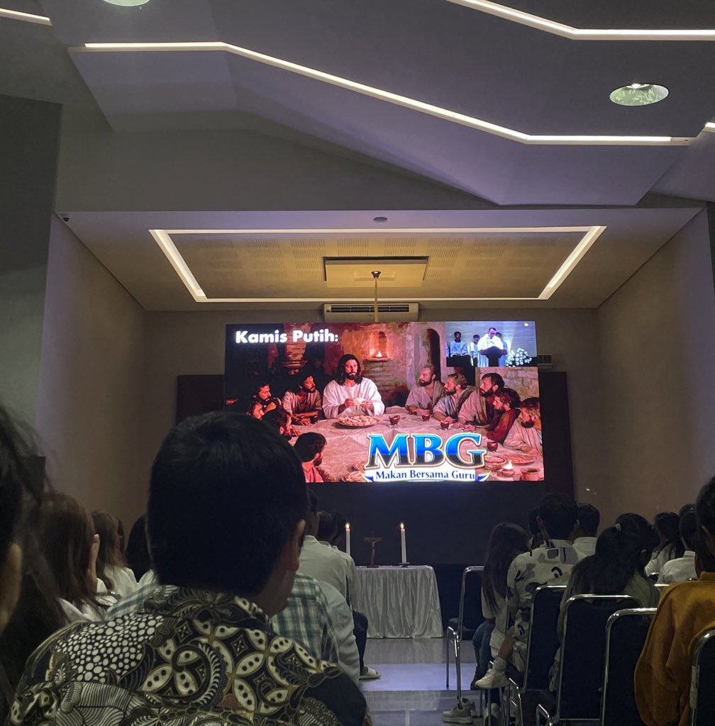 aurauran tweet media