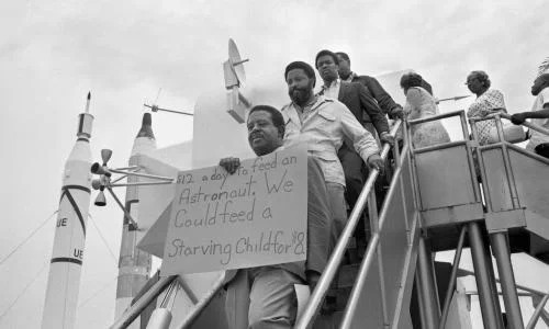 captive dreamer tweet media