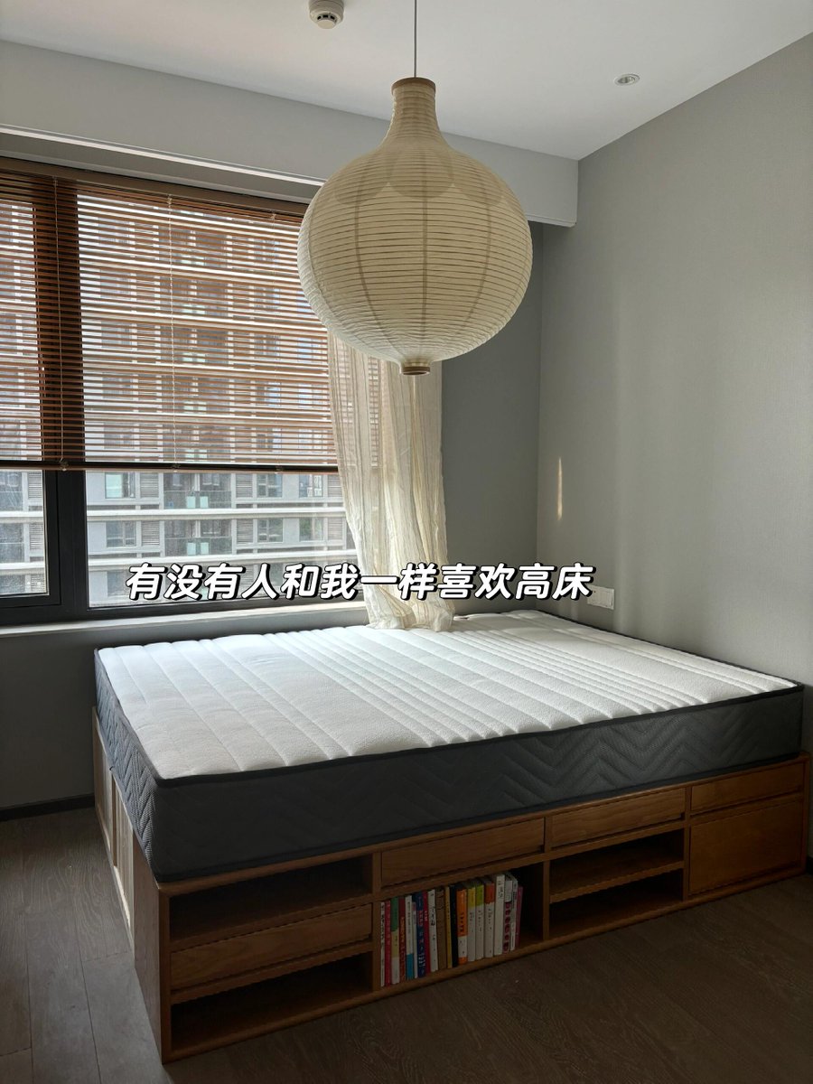 WiiL69xD's tweet image. Traded late-night snacks for 10pm bedtimes. Woke up actually refreshed—who knew  #SmallWins #LifeShift