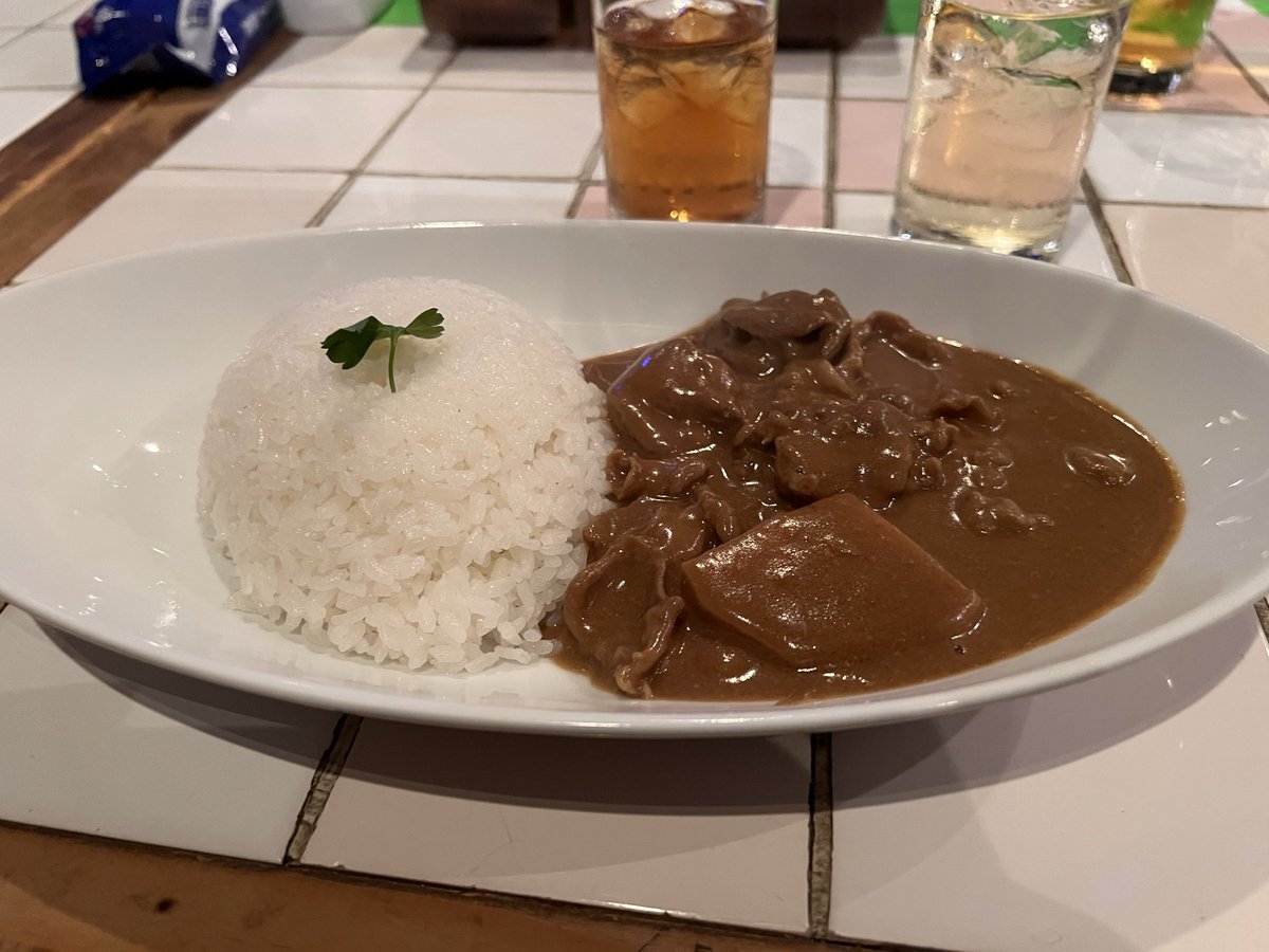 はにけん tweet media