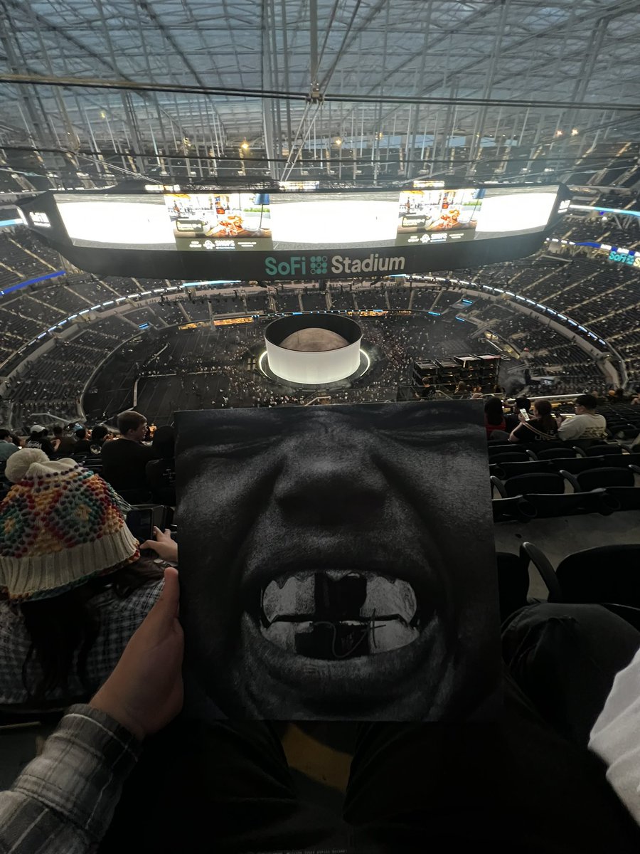 Bought the signed bully vinyl don’t know if he really signed it or not but we ball !