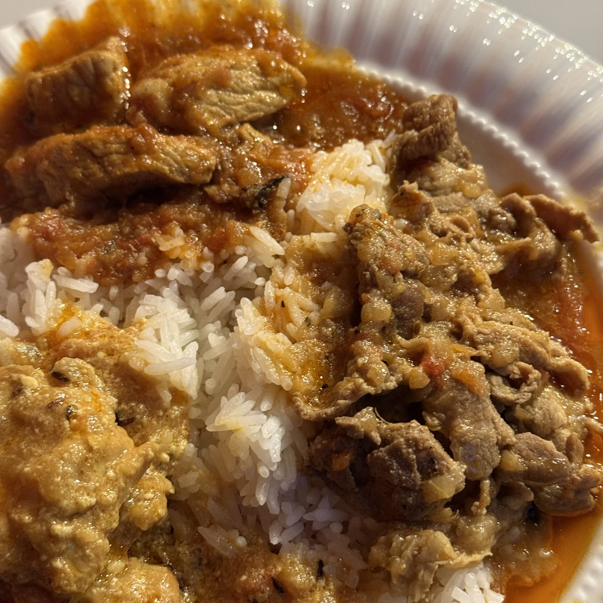 カレーが好きな人 tweet media