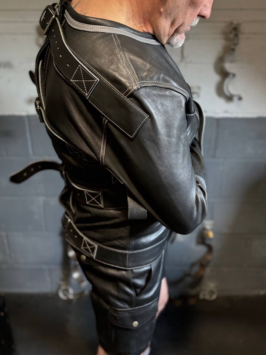 LeatherPrison tweet media