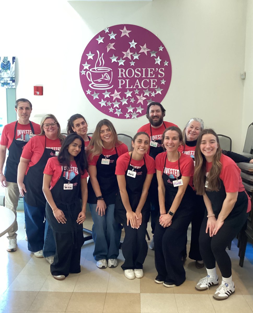RosiesPlace's tweet image. A warm thank you to everyone who volunteered their time, donated items and supported Rosie's Place throughout the month of March! #volunteer #giveback #support
  
@AcuityMD
Ahold Delhaize USA Procurement 
@aewglobal
@ArbellaIns D&amp;amp;I Council