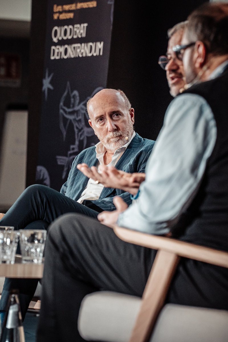 a/simmetrie tweet media