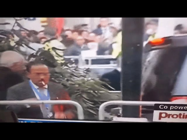 DesiEscobar🗿 tweet media