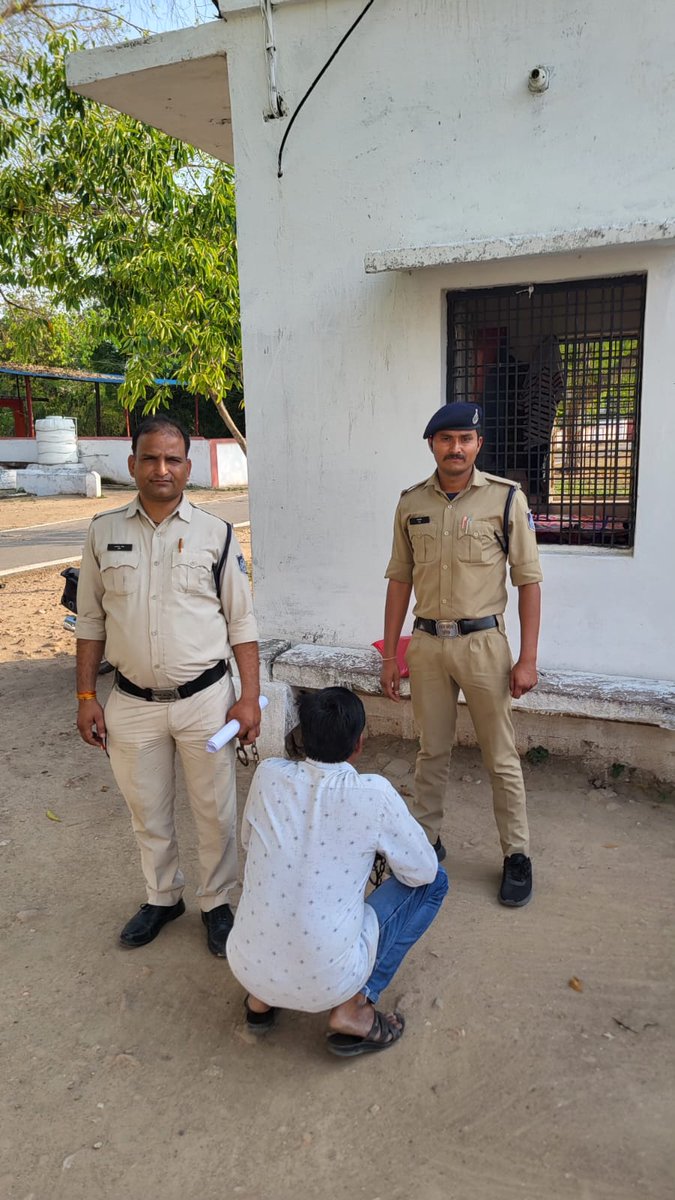 SP_Datia tweet media