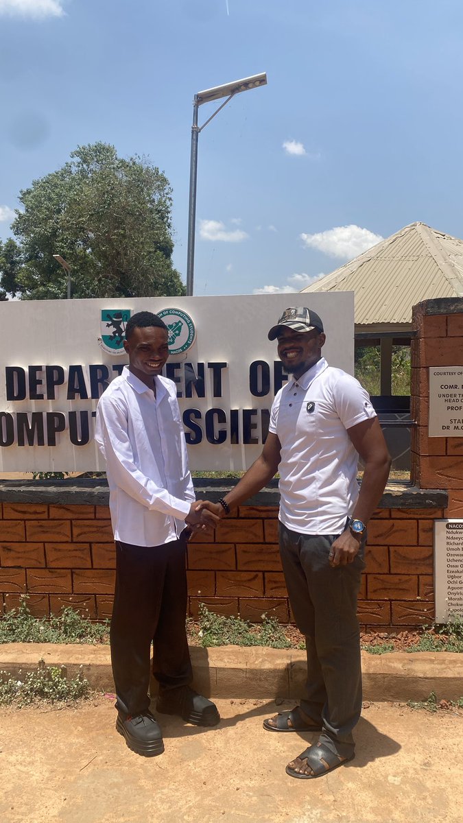 El Sancho tweet media