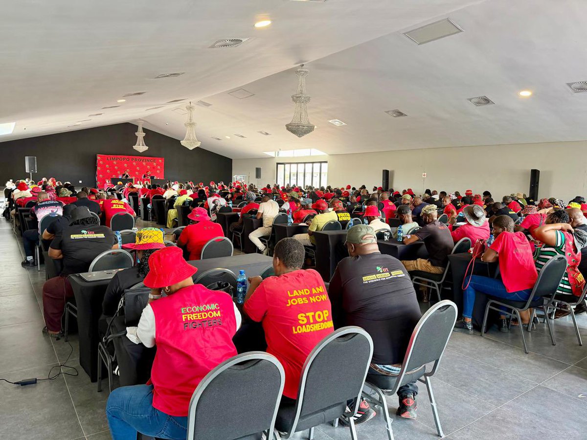 EFFSouthAfrica's tweet image. ♦️In Pictures♦️

The EFF President and Commander in Chief @Julius_S_Malema addressed the Limpopo Provincial Elections Task Force Meeting. 

#RegisterToVoteEFF  In The 2026 Local Government Elections On The Following Link: registertovoteeff.org.za