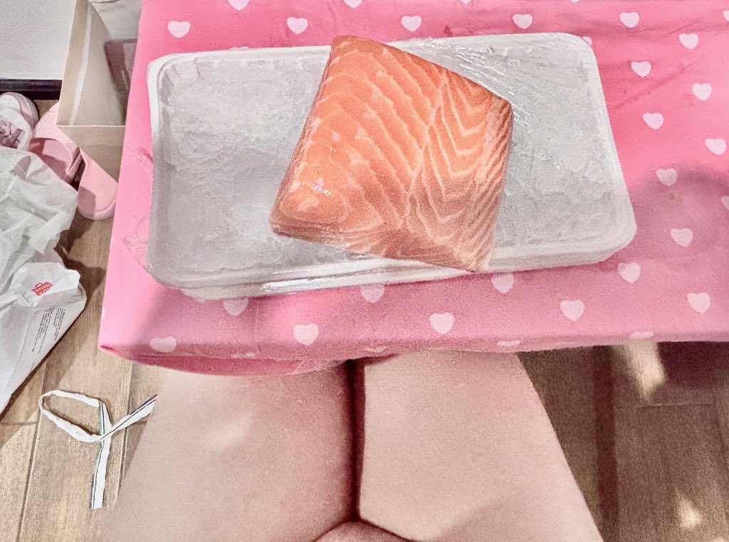 饿了就吃饭 tweet media