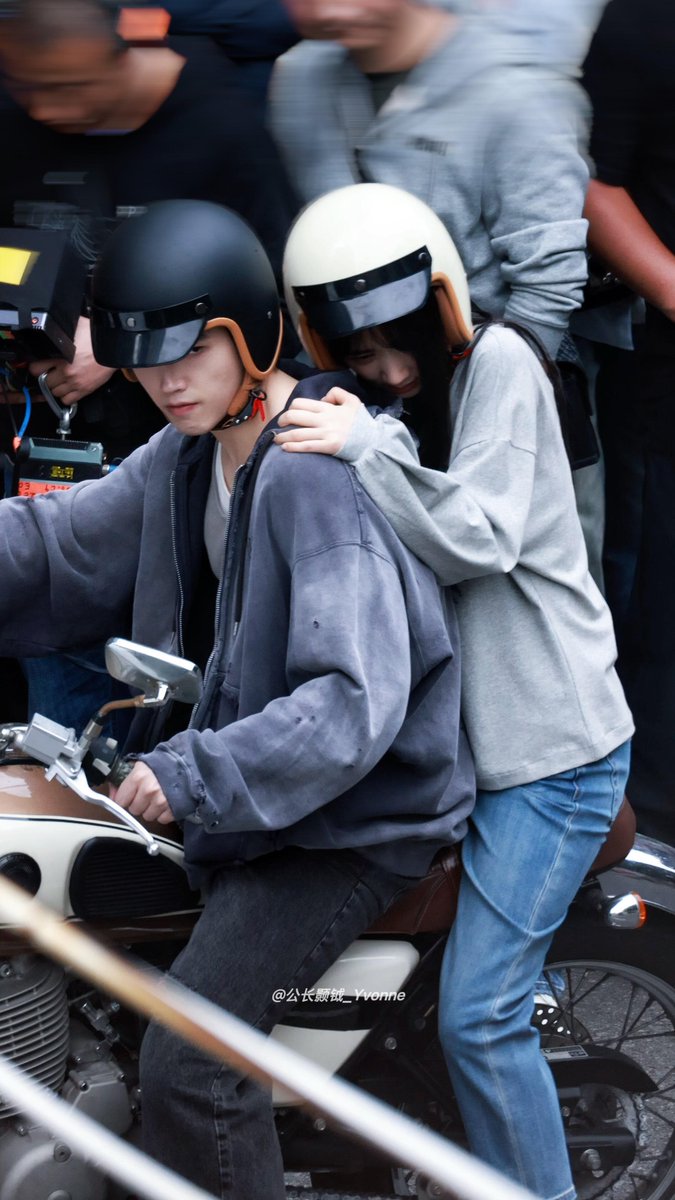 이러면 나는 뭐 어뜨카라고,,🧎‍♀️