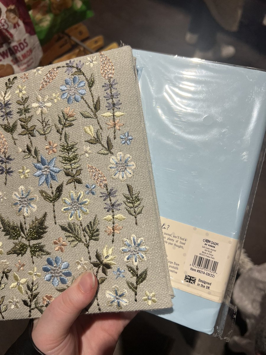 Madi 💐 MAISIE DAY tweet media