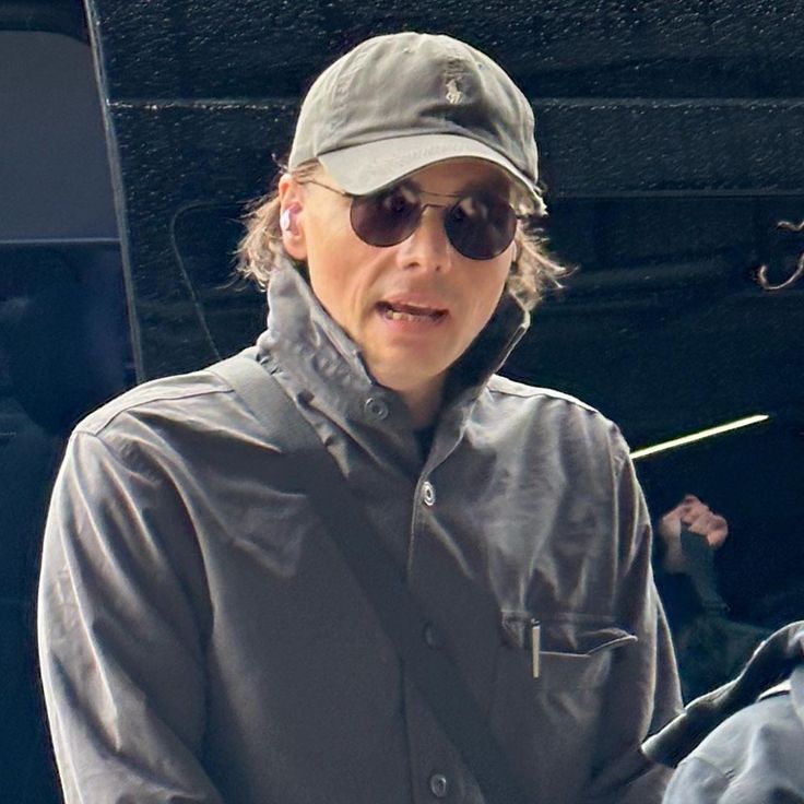 gab. viu o mcr 2x tweet media