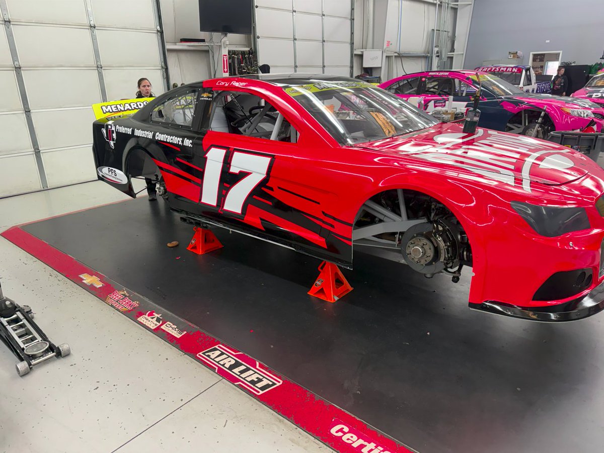TeamDrydene's tweet photo. Drydene. Rockingham. ARCA.

The No. 17 car hits the track this weekend with Cook Racing Technologies and driver Cory Roper taking on the ARCA Menards Series.

#Drydene @RelaDyne #ARCAMenardsSeries #RaceWeekend #PerformanceDriven https://t.co/ywo3v4iHMd