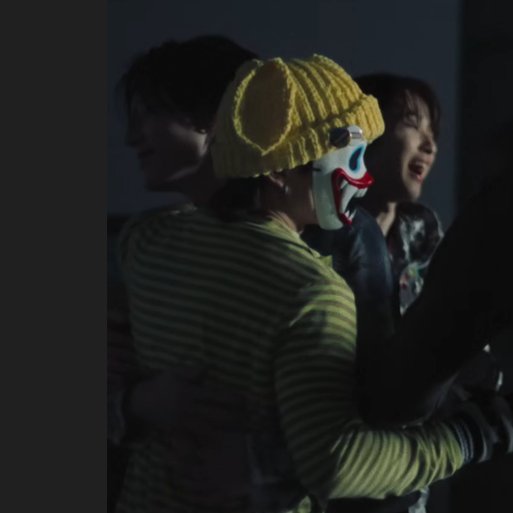 lili 🦊🖤 tweet media