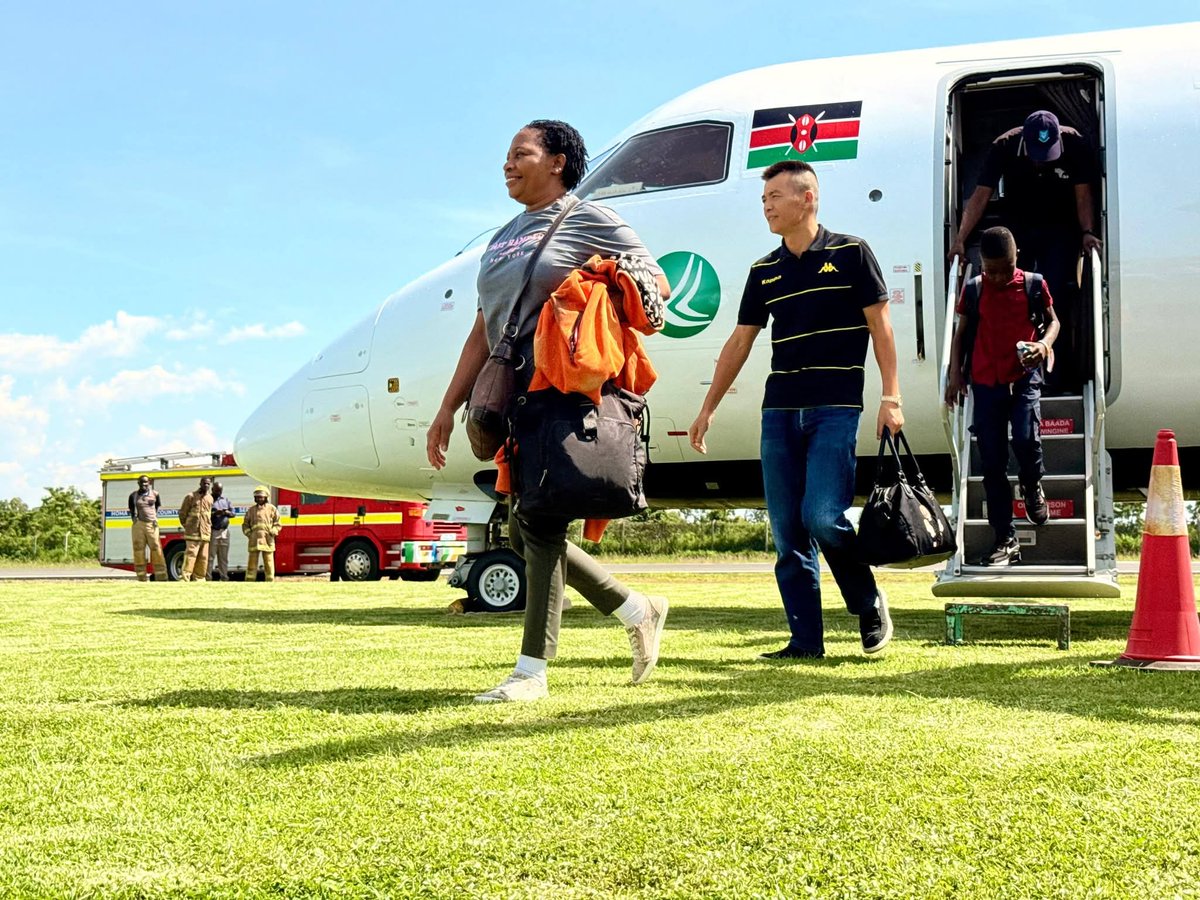 gladyswanga's tweet photo. Great news for residents, visitors, and tourists!

After an eight-month hiatus for expansion and upgrades, the Kabunde Airstrip is now fully operational, with Renegade Air resuming flights. Passengers can now fly directly between Nairobi City and Homa Bay three times a week i.e every Monday, Friday, and Sunday.

#ExperienceHomaBay