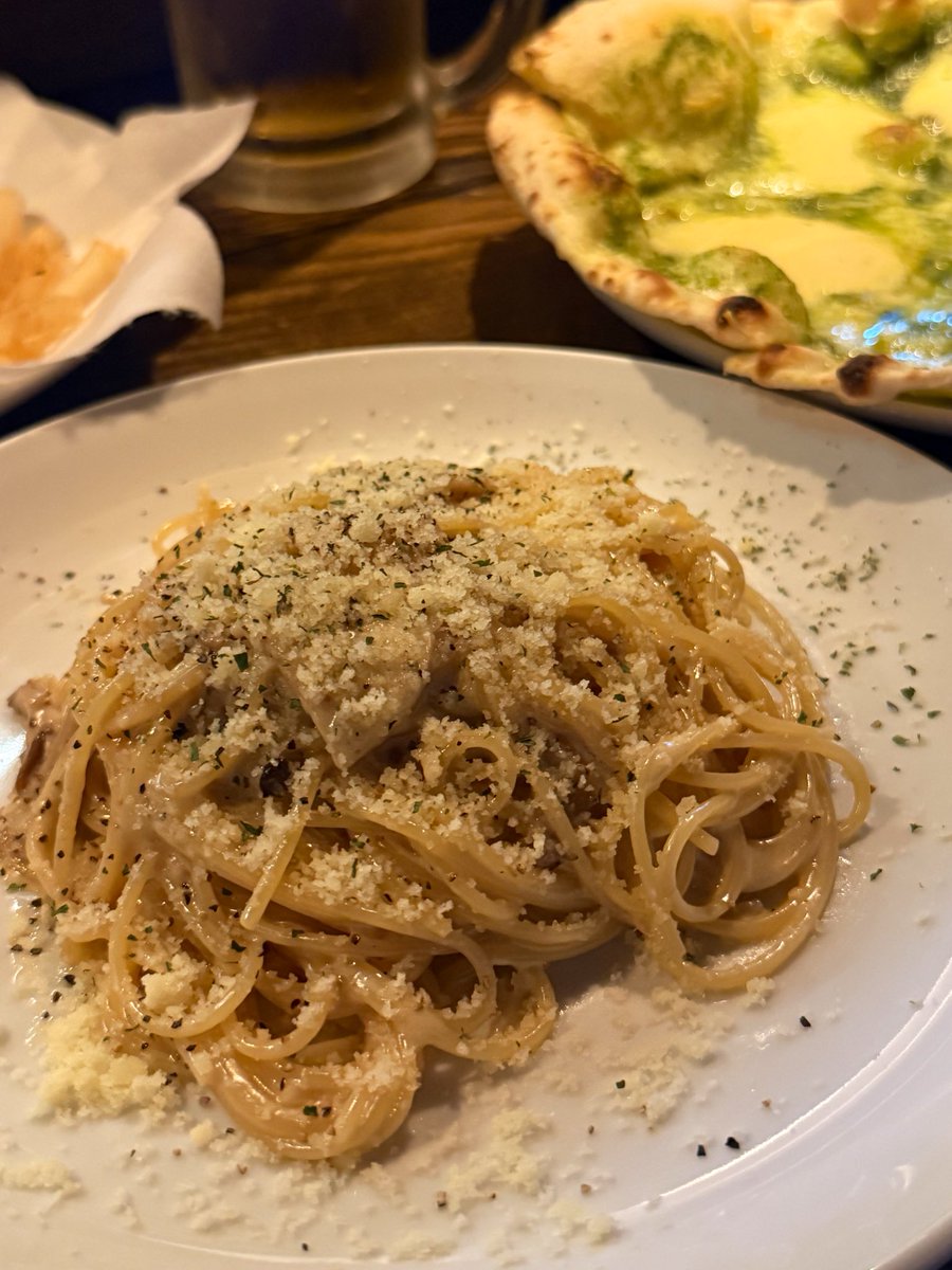 めちゃくちゃひっさびさに
この時間にこのクオリティでパスタもピザも500円はあかんて…昔からずっと大好き…