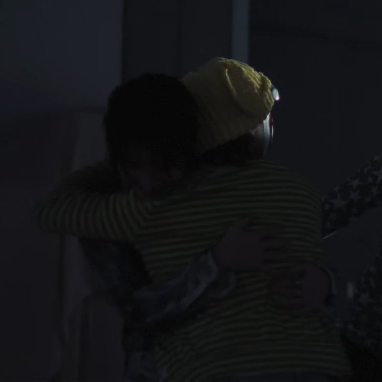 lili 🦊🖤 tweet media