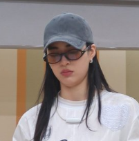 erin † tweet media